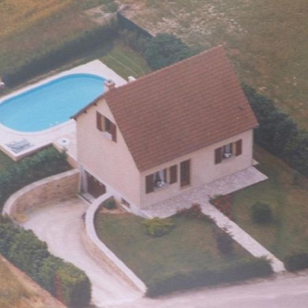 Maison De Vacances Pour 6 Personnes Avec Piscine Lainsecq Εξωτερικό φωτογραφία